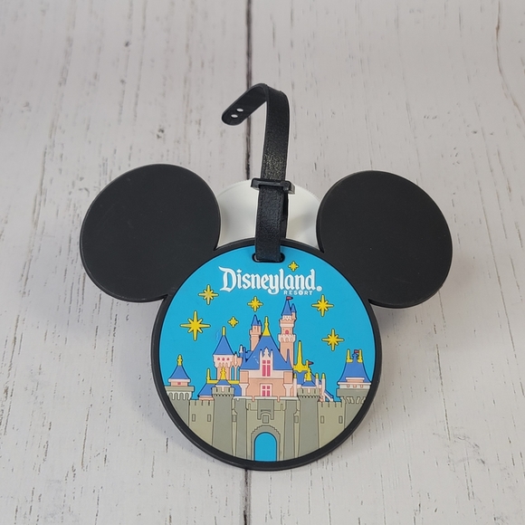 Disney Resort  Traveling Vacation Destination Bag Luggae Identification Tag - Picture 1 of 7
